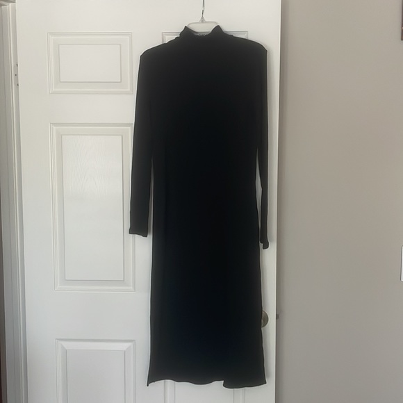 Banana Republic Ribbed Turtleneck Dress - Picture 5 of 9